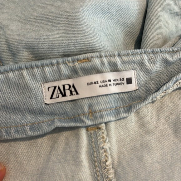 Zara high rise wide leg jeans with gold buttons - Picture 6 of 9